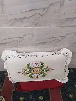 تطريز يدوي