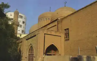 مبنى جامع مرجان في شارع الرشيد
