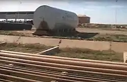 أنابيب وخزانات في حقل عجيل