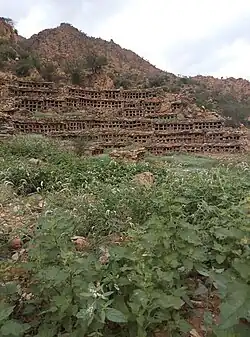 The villages of Wadi Maqsa are Saudi villages, located in Maysan Governorate, in the Makkah Al-Mukarramah Region. It is located in the southwest of the city of Taif, at a distance of (90) km