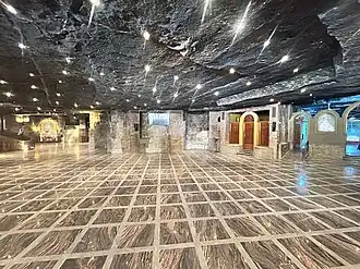 كهف الدير.