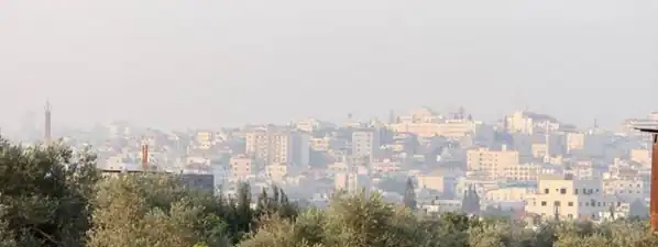 مركز مدينة طولكرم على الجبل كما يظهر