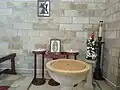مكان تعميد الأطفال في الكنيسة