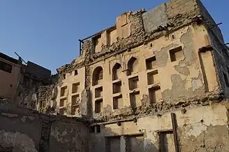 جانب أحد منازل قلعة القطيف بتاريخ 8 تمّوز، 2017م.