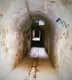 من زقاق البلدة القديمة في مدينة الخليل