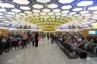 مطار أبو ظبي