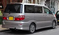 'تويوتا ألفارد V AS (شبه-فاسيليفتيد, UK)
