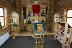 داخل كنيسة الثالوث