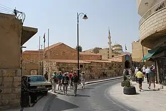 المسجد وكنيسة العذراء