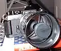 عدسة انعكاسية انكسارية بقطر 500 ملم مركبة على كاميرا Yashica FX-3