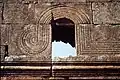 النمط المعماري لجدران كنيسة القديس سمعان العامودي