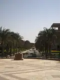 ممشى بالحرم الجديد للجامعة الأمريكية بالقاهرة