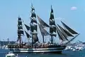 السفينة الإيطالية الطويلة Amerigo Vespucci في ميناء نيويورك خلال الاحتفال
