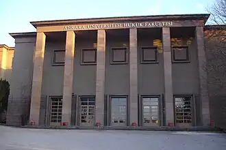 جامعة أنقرة كلية الحقوق