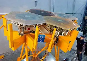 Assembled تلسكوب فائق الكبر mirror segments
