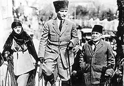 مصطفى كمال أتاتورك وزوجته لطيفة هانم ، 1923