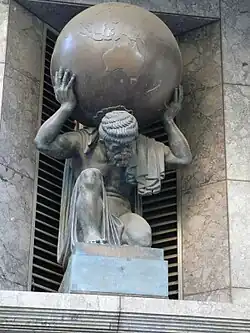 أطلس في مبنى شارع كولينز، ملبورن، أستراليا.