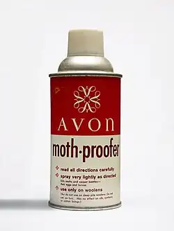 كريمة الرش (Aerosol Cream)، واحدة من أنواع الكريمات الفورية.