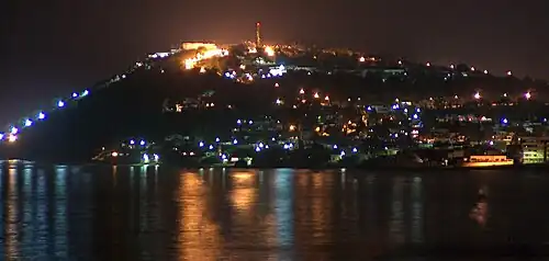 مدينة المرسى ليلاً