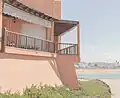 شرفة من فندق قصبة بوزنيقة بالمغرب