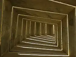 تصوير داخلي لـ"الأفعى المقطعة"