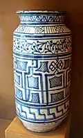 Blue-and-white faience albarello with Kufic-inspired designs, Tuscany, 2nd half of 15th century