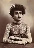 امرأة موشومة في الولايات المتحدة، عام 1907.