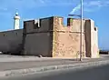 البرج العلوي ذو الجوانب الثلاثة والذي يمثل الحد الشمالي للسور الموحدي