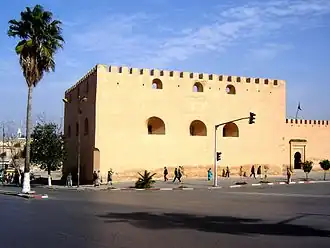برج بلقاري، معقل زاوية ضخم في جدران القصبة (يقع في الشمال الغربي)