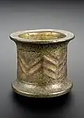 هاون من نحاس القلز يرجع لحضارة إسلامية