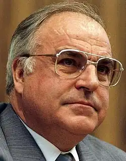 Bundesarchiv B 145 Bild-F074398-0021 Kohl (cropped).jpg