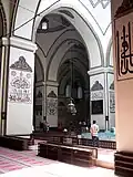 المسجد من الداخل.