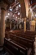داخل الكنيسة