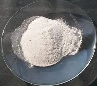 فلوريد الكالسيوم
