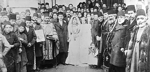 صورة لحفل زفاف يوناني أرثوذكسي عثماني في قيصرية عام 1902.