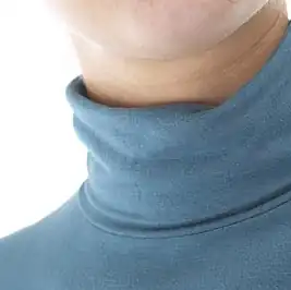 ياقة عالية