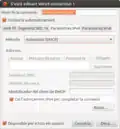 نافذة إعدادات الشبكة السلكية في توزيعة لينوكس أوبونتو 11.10، وقد تمّ اختيار محددات الإصدار الرابع من بروتوكول الإنترنت وضبط نمط التهيئة إلى الشكل الآلي باستعمال بروتوكول تهيئة المضيف الآلية.