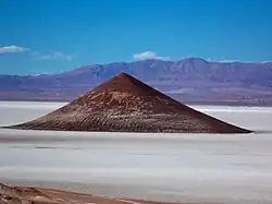 بركان طبقي, سالتا (الأرجنتين)