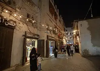 الأسواق في جدة التاريخية.