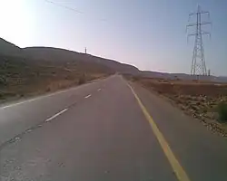 الحد الشرقي للجبل الأخضر (بالقرب من درنة).