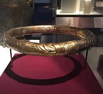 ديادم فيليب الثاني المُذهّب.