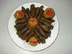 دولمة ورق العنب والفلفل