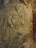 منحوتة الرجل داخل الكهف.