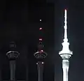 مبنى سكاي تاور في أوكلاند عاصمة نيوزيلندا