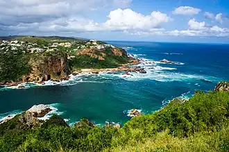 La dangereuse passe de Knysna, séparant le lagon de l'Océan indien