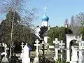 مقبرة سانت جونيفييف دي بوا, the resting place of many eminent Russian émigrés.