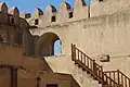 أدراج الطابق الثاني