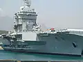 Le Charles de Gaulle à quai à Toulon