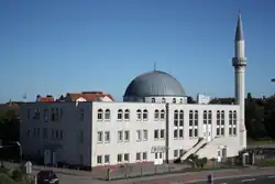 مسجد "الفاتح" في منطقة "جروبيلينجن" (Gröpelingen)، مدينة بريمن، بألمانيا.