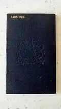 أول جواز سفر نيوزيلندي يحمل صورة شخصية صادر بين 1915 و1923.
